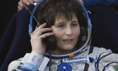 Italy's Samantha